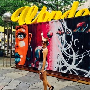 Meet your Posher, Alexis